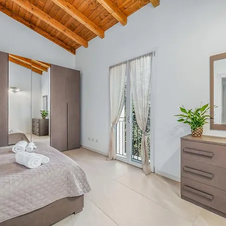 Loft Spina Di
