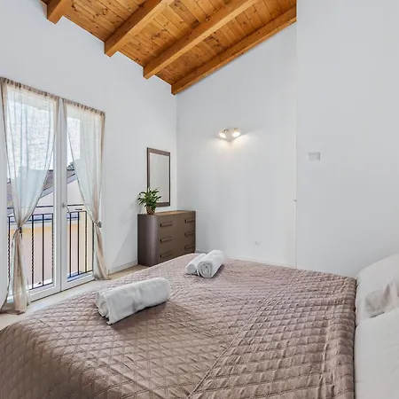 Loft Spina Di