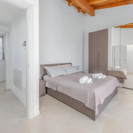 Loft Spina Di